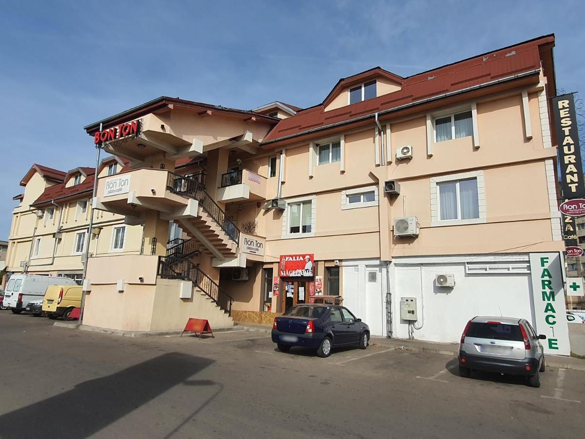 Bon Ton Residence Drobeta Turnu Severin Exterior foto